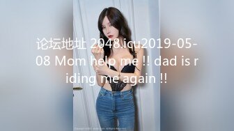 [MP4/ 202M] 眼镜美眉 撅着屁屁被女友后入猛怼 操的眼镜都快掉了 撸射嘴巴起来鸡鸡 表情诱惑