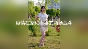 美女主播护士装家中自拍