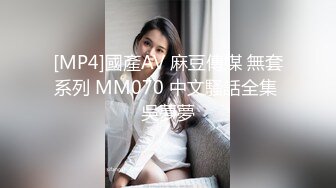 00后小恩爱情侣在一块就腻歪，吃鸡必不可少，女友边吃边拿手机开美颜录下来，‘能关了吗,你看把我鸡巴都弄瘦了'逗比情侣！