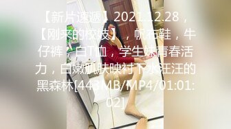 某写字楼蹲守跟拍,作者胆子太大，对着无门厕所女的狂拍，女的尿完都没发现真牛逼（下） (5)