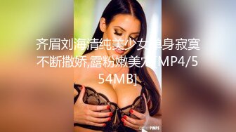 探花小米肉肉牛仔裤熟女，埋头口交舔屌，翘起大屁股扶腰后入，一下下撞击操爽了