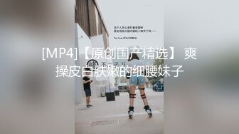 嘿嘿嘿，女友这波操作实在是666，副驾驶，这，还能安心上高速吗？男友开心坏啦！