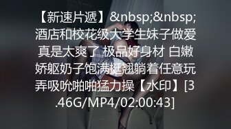 《顶流网红✅私拍》露脸才是王道！干练短发童颜巨乳肥臀反差网红muay订阅福利，露出3P紫薇双洞高潮无下限 (5)