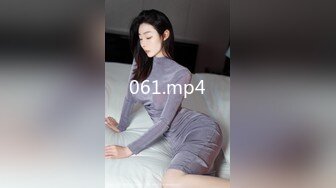 [MP4/ 1.18G]&nbsp;&nbsp;ED Mosaic 新人！七夕特辑-贫乳OL四年没交过男友&nbsp;&nbsp;想在情人节和两个男生一起过 太久没打炮小穴很痛